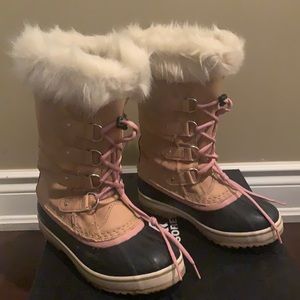 Sorel Joan of Arctic Winter Boots - Youth size 4